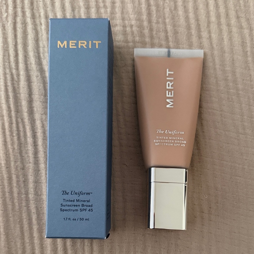 Merit Tinted Mineral Sunscreen SPF 45 in Shade 20